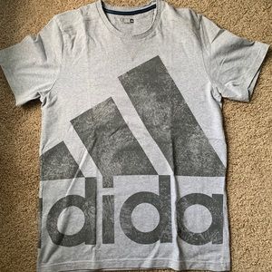 Adidas grey TShirt Men Medium